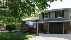 112 THORNHILL CRESCENT Chatham-Kent, ON N7L 4M3
