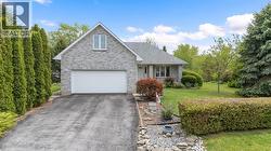 4335 Bluepoint DRIVE Plympton-Wyoming, ON N0N 1J6