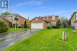 272 ELMAN CRESCENT Newmarket, ON L3Y 7X4