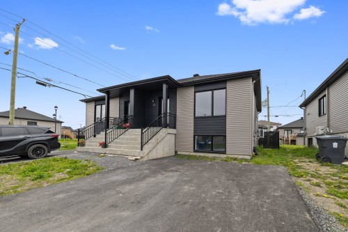 25 Rue Lasselle  Huntingdon, QC J0S 1H0