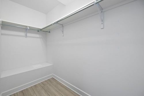 Penderie (Walk-in) - 25 Rue Lasselle, Huntingdon, QC - Indoor With Storage