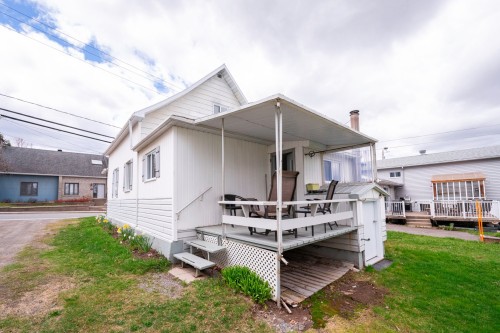 Face arrière - 138 Rue Principale, Saint-Pamphile, QC - Outdoor With Deck Patio Veranda