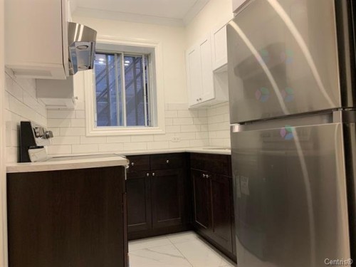 Kitchen - 1-811 Av. Davaar, Montréal (Outremont), QC - Indoor