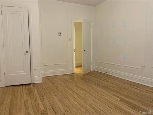 Bedroom - 1-811 Av. Davaar, Montréal (Outremont), QC - Indoor Photo Showing Other Room