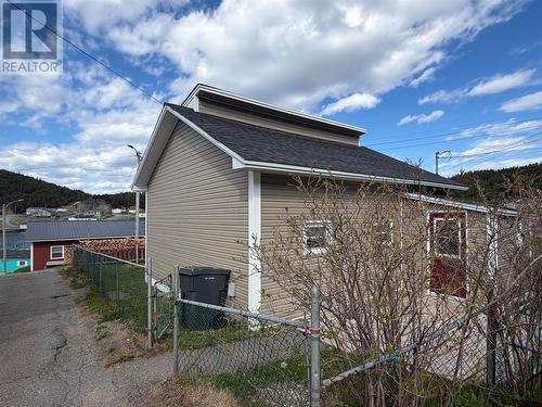 5A Bank Street, St Bernards Jacques Fontaine, NL 