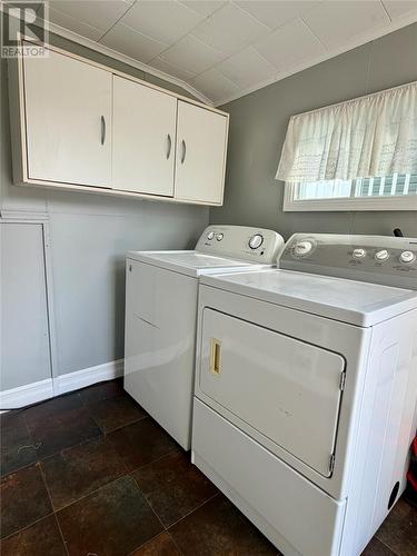 5A Bank Street, St Bernards Jacques Fontaine, NL 