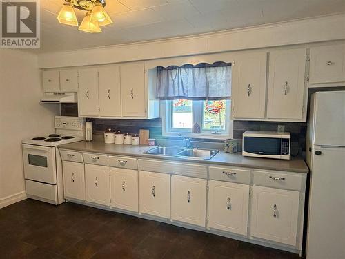 5A Bank Street, St Bernards Jacques Fontaine, NL 