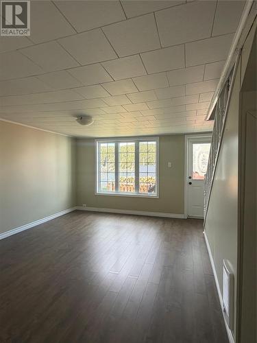 5A Bank Street, St Bernards Jacques Fontaine, NL 