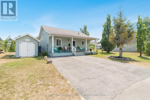 3 AWENDA AVENUE  Wasaga Beach, ON L9Z 1X7