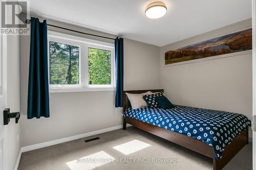 930 Maramis Court, Mississauga, ON - Indoor Photo Showing Bedroom