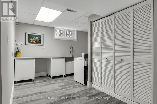 930 Maramis Court, Mississauga, ON - Indoor Photo Showing Other Room