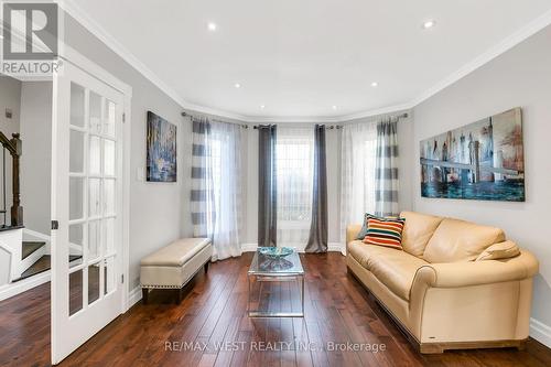 930 Maramis Court, Mississauga, ON - Indoor Photo Showing Living Room