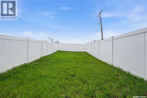 4 3960 7Th Avenue E, Regina, SK - Outdoor