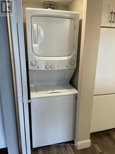 111 - 65 Ellen Street, Barrie, ON - Indoor Photo Showing Laundry Room