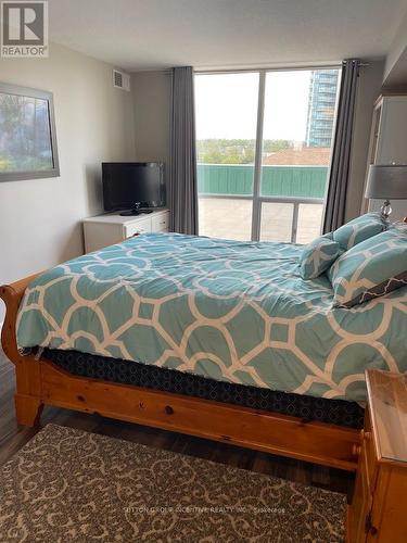 111 - 65 Ellen Street, Barrie, ON - Indoor Photo Showing Bedroom