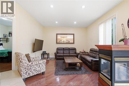 769 Massimo Crescent, Windsor, ON - Indoor Photo Showing Living Room With Fireplace