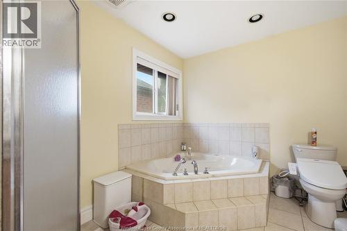 769 Massimo Crescent, Windsor, ON - Indoor Photo Showing Bathroom