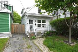 236 COPE Street  Hamilton, ON L8H 5B5