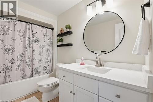 136 Marcy Crescent, Cambridge, ON - Indoor Photo Showing Bathroom