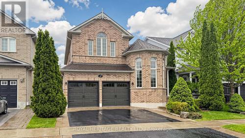 3 KINROSS AVENUE  Whitby, ON L1M 2C8