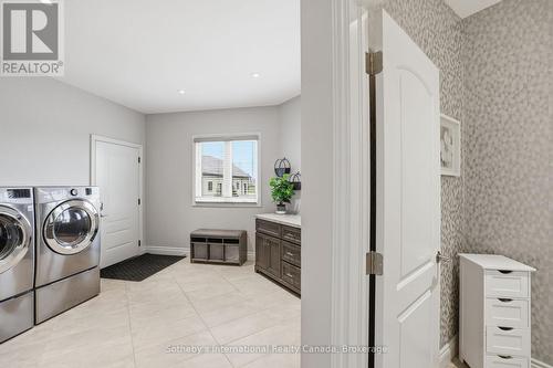 565332 Sideroad 7A, Grey Highlands, ON - Indoor Photo Showing Laundry Room
