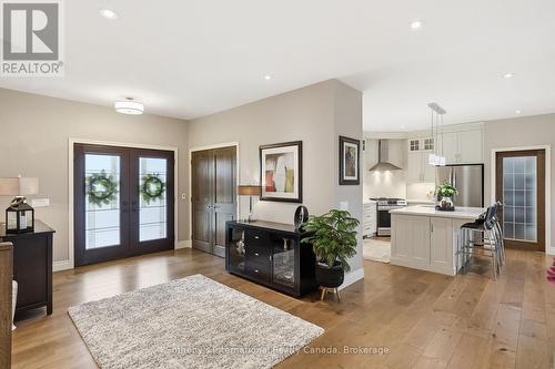 565332 Sideroad 7A, Grey Highlands, ON - Indoor Photo Showing Kitchen