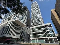 1807 - 238 SIMCOE STREET Toronto, ON M5T 3B9