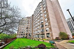 208 - 250 DAVIS DRIVE Newmarket, ON L3Y 7T7
