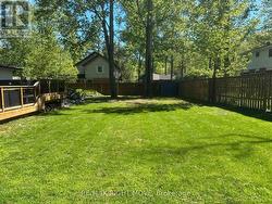 Gorgeous fenced -level back yard - 