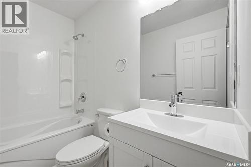 211 Baltzan Boulevard, Saskatoon, SK - Indoor Photo Showing Bathroom