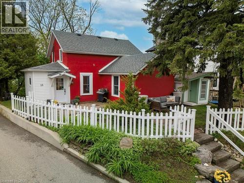 15 EAGLE Hill  Cambridge, ON N3C 2C8