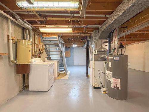 8 Macleod Drive, Brandon, MB - Indoor
