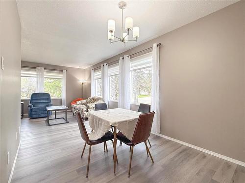 8 Macleod Drive, Brandon, MB - Indoor Photo Showing Dining Room
