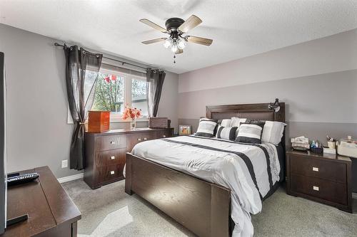 253 Stradford Street, Winnipeg, MB - Indoor Photo Showing Bedroom
