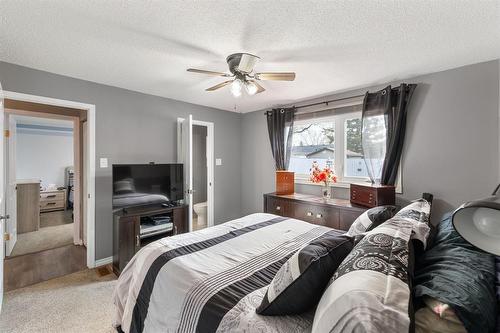 253 Stradford Street, Winnipeg, MB - Indoor Photo Showing Bedroom
