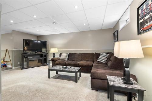 253 Stradford Street, Winnipeg, MB - Indoor
