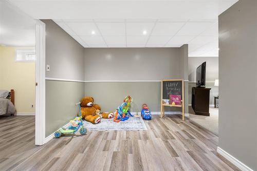 253 Stradford Street, Winnipeg, MB - Indoor