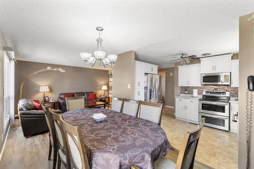 253 Stradford Street, Winnipeg, MB - Indoor