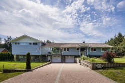 1219 Maple Rd North Saanich, BC V8L 5P7