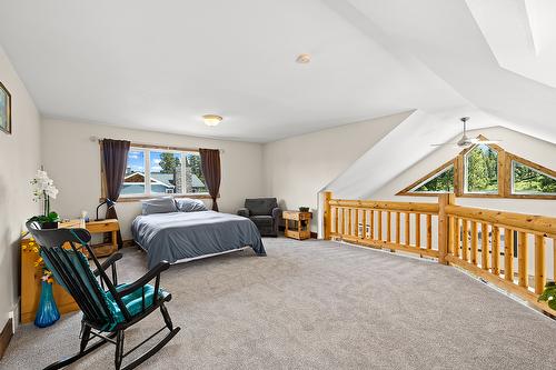 6738 Cameron Pond Road, Wasa, BC - Indoor Photo Showing Bedroom
