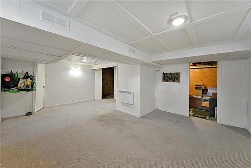 200 Ash St, Winnipeg, MB 