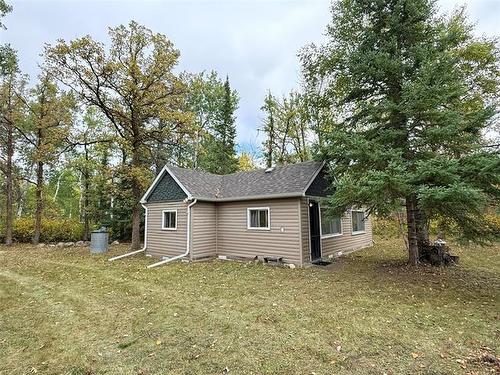 41056 Stead Rd, Gull Lake, MB 