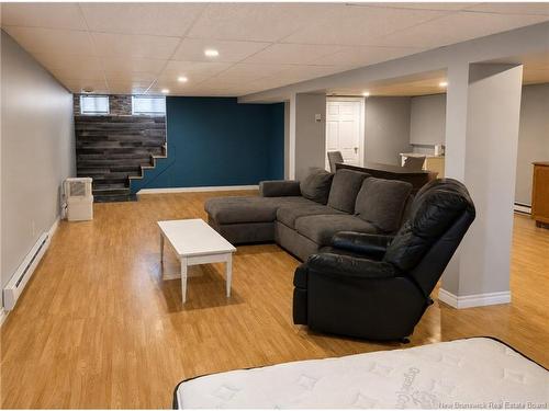 319 Raymond Ave, Bathurst, NB 