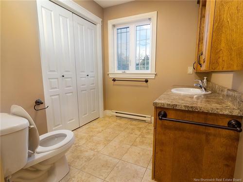 927 Mapleton Rd, Moncton, NB 
