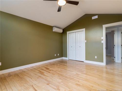927 Mapleton Rd, Moncton, NB 