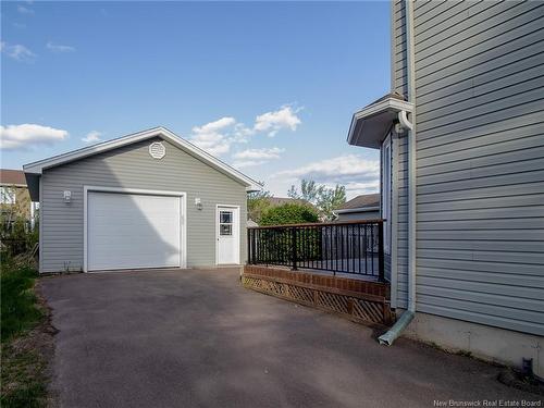 927 Mapleton Rd, Moncton, NB 