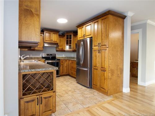 927 Mapleton Rd, Moncton, NB 