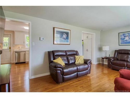 16 Armstrong Cres, St George, NB 