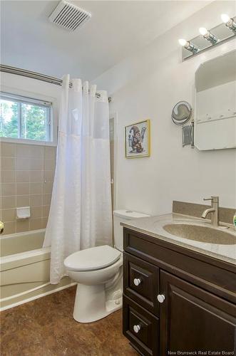16 Armstrong Cres, St George, NB 
