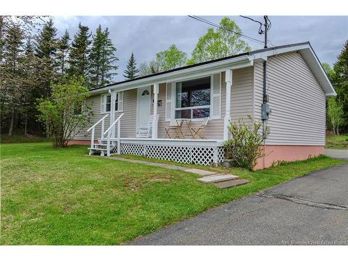 16 Armstrong Cres, St George, NB 